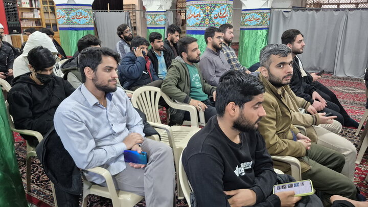 تصاویر/ درس اخلاق طلاب مدرسه علمیه آیت‌الله مدنی کاشانی(ره)