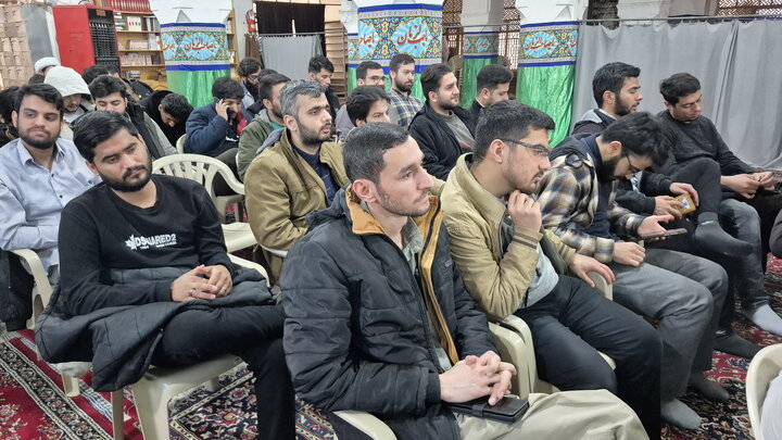 تصاویر/ درس اخلاق طلاب مدرسه علمیه آیت‌الله مدنی کاشانی(ره)