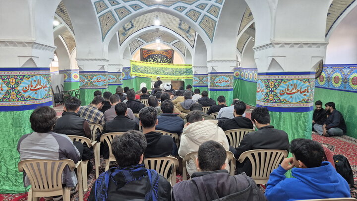 تصاویر/ درس اخلاق طلاب مدرسه علمیه آیت‌الله مدنی کاشانی(ره)