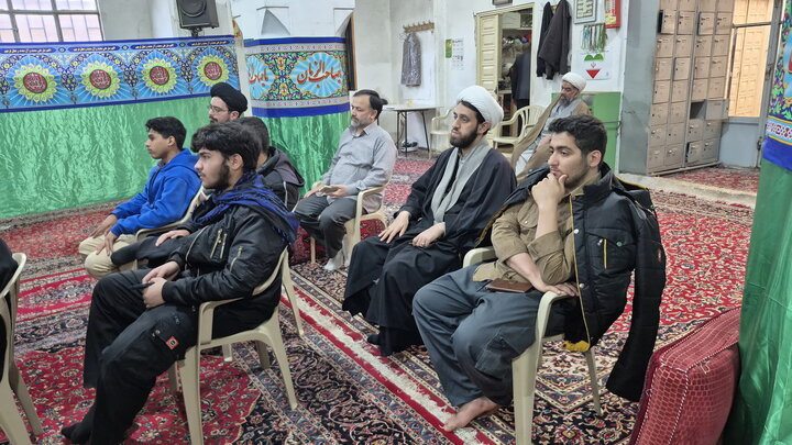 تصاویر/ درس اخلاق طلاب مدرسه علمیه آیت‌الله مدنی کاشانی(ره)