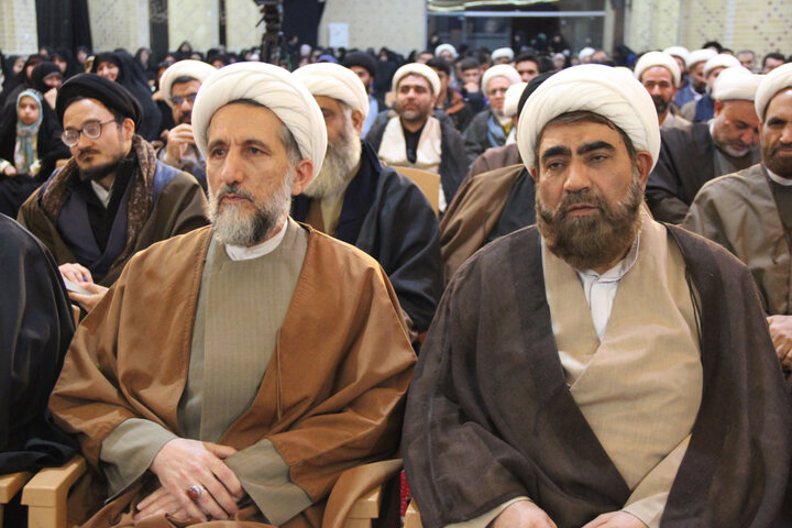 تصاویر / مراسم  فرارسیدن نیمه شعبان با حضور نماینده ولی فقیه در استان اردبیل