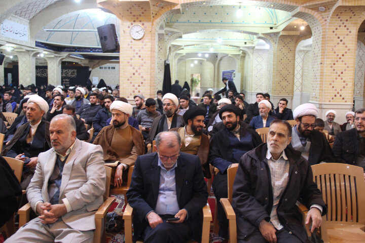 تصاویر / مراسم  فرارسیدن نیمه شعبان با حضور نماینده ولی فقیه در استان اردبیل