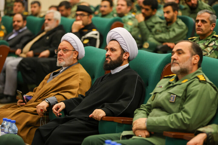 تصاویر / مراسم تجدید بیعت نیروهای مسلح مستقر در استان با آرمان‌های انقلاب اسلامی