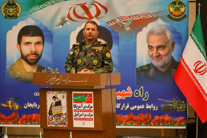 تصاویر / مراسم تجدید بیعت نیروهای مسلح مستقر در استان با آرمان‌های انقلاب اسلامی