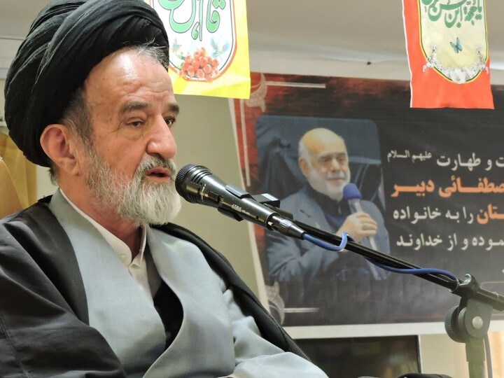 تصاویر  |  آیین بزرگداشت دبیر امور خیرین حوزه علمیه استان آذربایجان شرقی