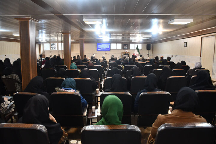 تصاویر/ سلسله جلسات تفسیر قرآن کریم در خوی