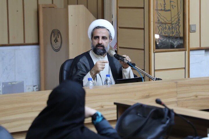 تصاویر/ اولین روز دوره تخصصی حجاب و عفاف همراه با پاسخ به شبهات پیرامون حجاب ویژه مبلغات امین برگزار شد