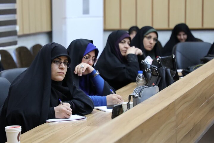 تصاویر/ اولین روز دوره تخصصی حجاب و عفاف همراه با پاسخ به شبهات پیرامون حجاب ویژه مبلغات امین برگزار شد