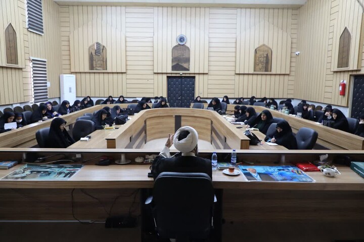 تصاویر/ اولین روز دوره تخصصی حجاب و عفاف همراه با پاسخ به شبهات پیرامون حجاب ویژه مبلغات امین برگزار شد