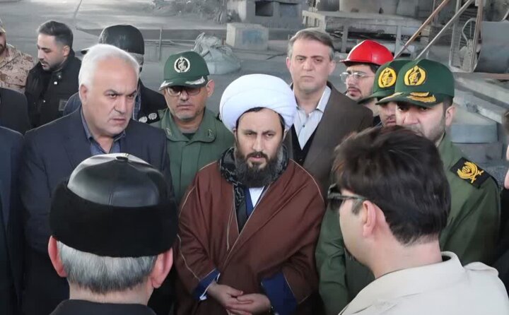 تصاویر/ بازدید امام جمعه شهرستان خوی  از چندین واحد تولیدی شهرک صنعتی