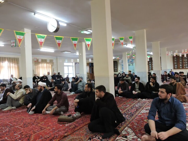 تصاویر / دوره مهدویت ویژه طلاب و اساتید مدرسه علمیه ولیعصر(عج)تبریز