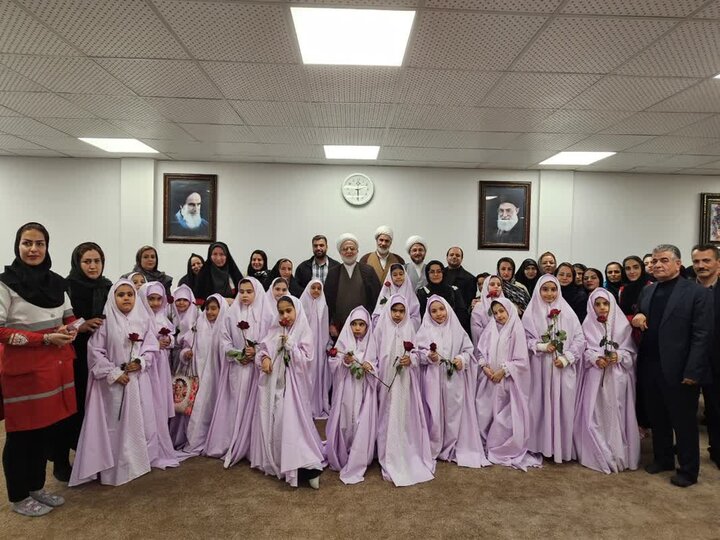 تصاویر/ جشن تکلیف فرزندان کارکنان جمعیت هلال احمر کردستان در دفتر حجت الاسلام والمسلمین پورذهبی