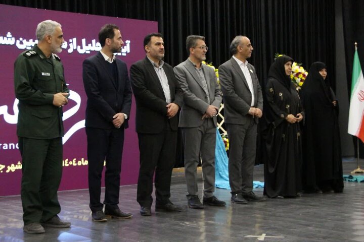 تصاویر/افتتاح نمایشگاه جشنواره ملی فرهنگی هنری فردخت با حضور نماینده ولی فقیه درکاشان