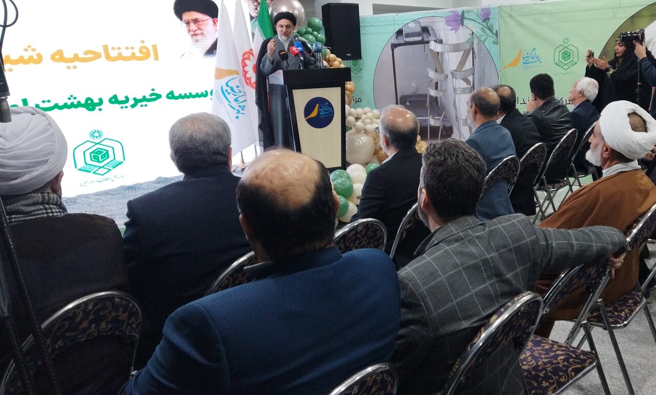 خدمت به نیازمندان به نزاع‌های سیاسی گره زده نشود