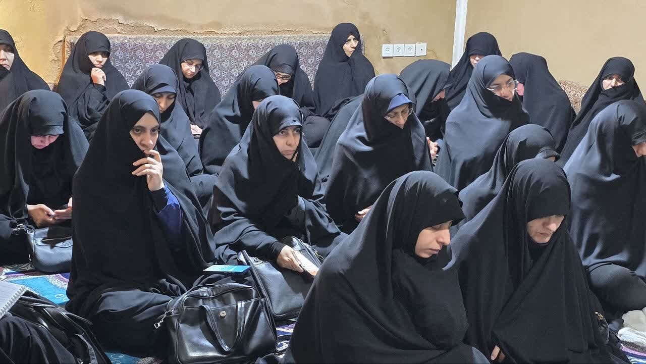 سفر معاون حوزه‌های علمیه خواهران به یزد