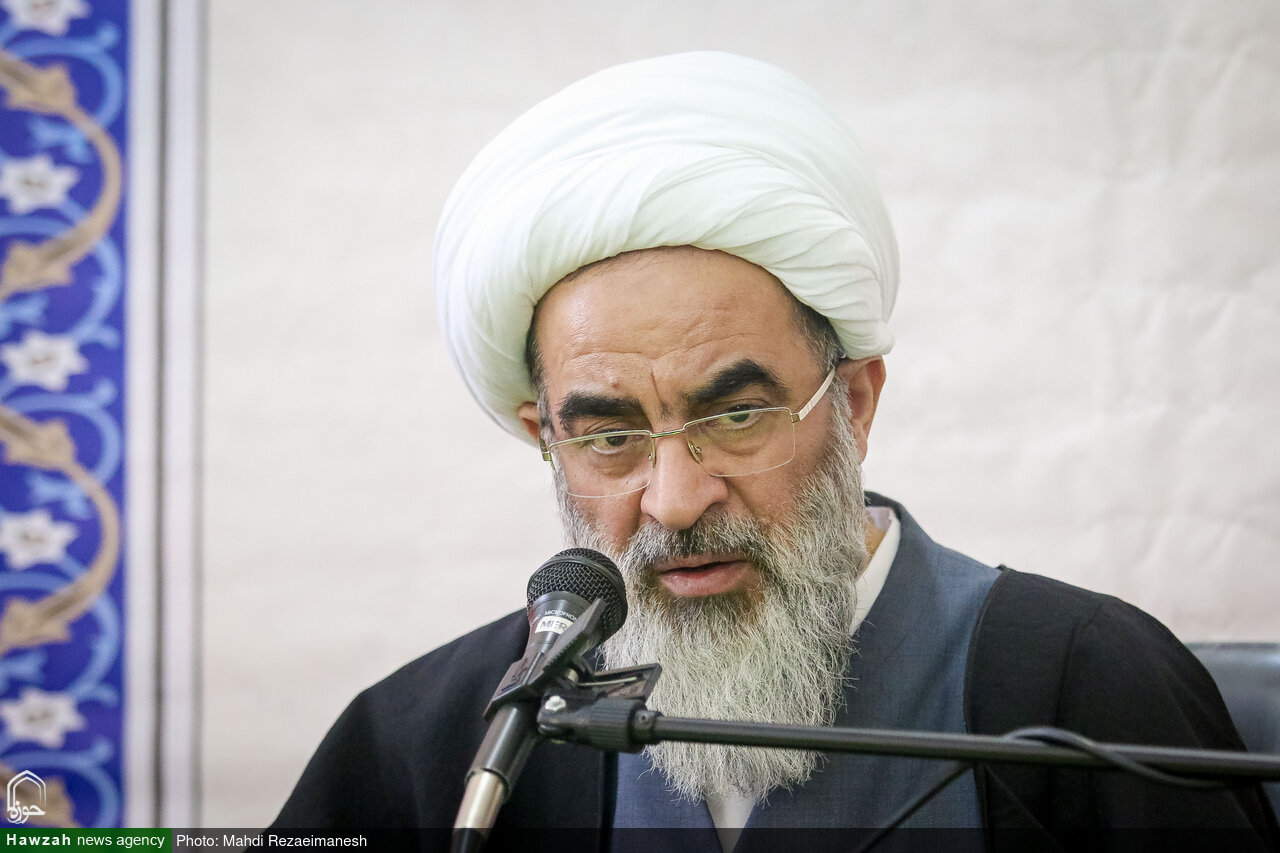 دهه مبارکه فجر، مایه احیای اسلام و عزت ایران است