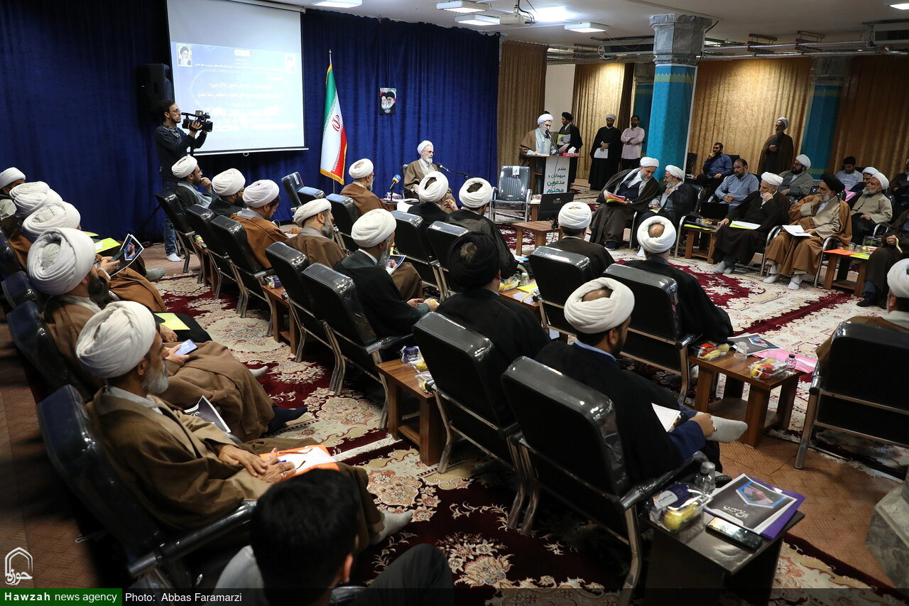 اجرای بیش از ۴۰۰ دوره تخصصی تبلیغ / «بلاغ مبین» رسالت غایی حوزه علمیه است