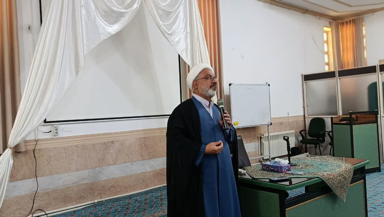 رسالت ملت ایران علاوه بر حفظ دستاوردهای انقلاب؛ رساندن پیام عدالت و معنویت به جهان است+تصاویر