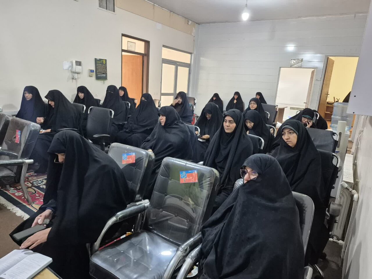 اجلاس مدیران مدارس علمیه خواهران استان کرمان برگزار شد+ تصاویر