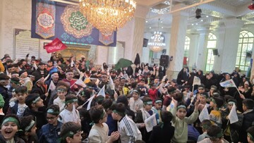 تصاویر/ برگزاری جشن قرآنی نونهالان در حرم امامزاده صالح(ع) فرحزاد