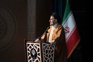 تأکید نماینده ولی فقیه در لرستان بر گسترش معارف مهدوی در جامعه