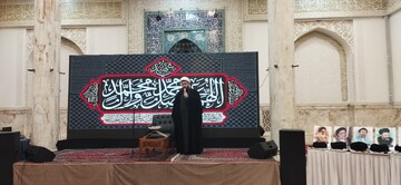 لباس روحانیت «قبای خدمت و ایثار» است 