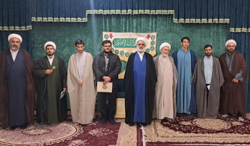 نویسندگان نشریه صراط مدرسه علمیه امیرالمومنین(ع) آران و بیدگل تجلیل شدند