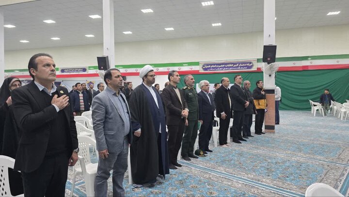 تصاویر/چهارمین نمایشگاه دستاوردهای نظام مقدس جمهوری اسلامی ایران درآران وبیدگل