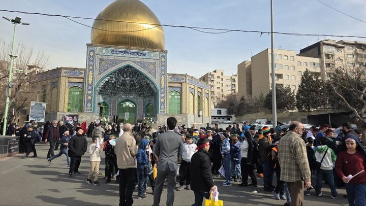 تصاویر/ برگزاری جشن قرآنی نونهالان در حرم امامزاده صالح(ع) فرحزاد