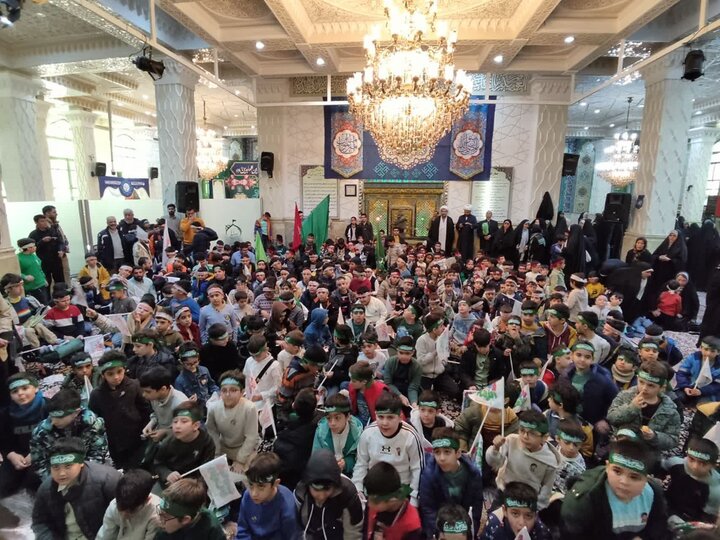 تصاویر/ برگزاری جشن قرآنی نونهالان در حرم امامزاده صالح(ع) فرحزاد