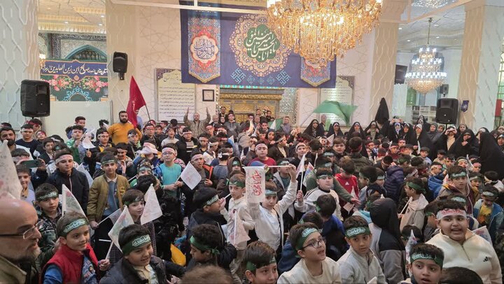 تصاویر/ برگزاری جشن قرآنی نونهالان در حرم امامزاده صالح(ع) فرحزاد