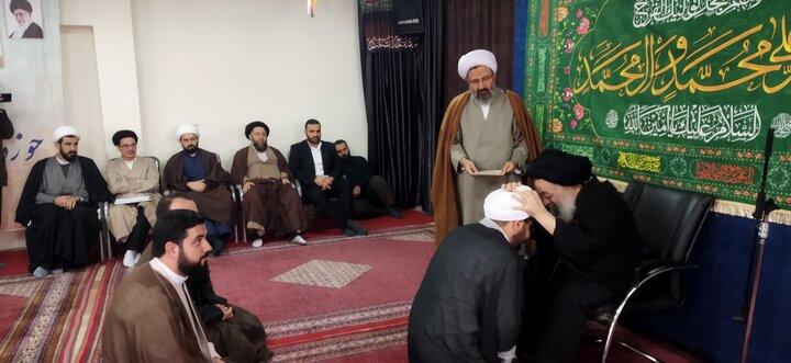 تصاویر/ مراسم عمامه گذاری طلاب مدرسه علمیه آیت الله ایروانی(ره)