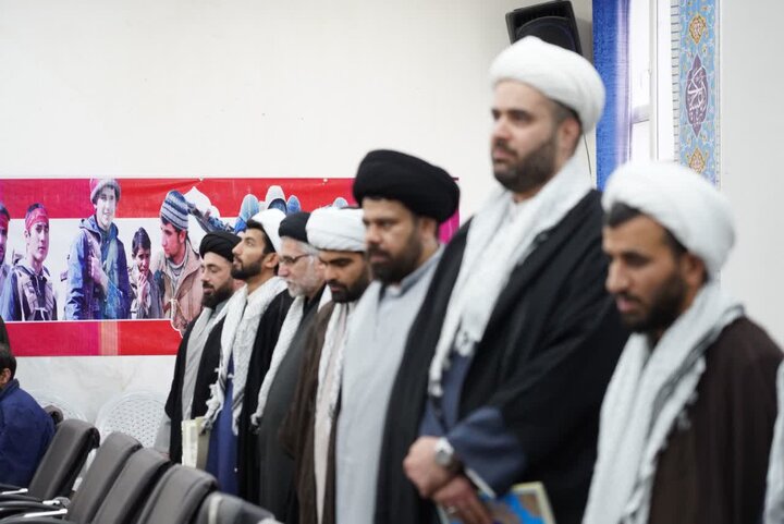 تصاویر/جشن تلبس طلاب حوزه علمیه استان لرستان