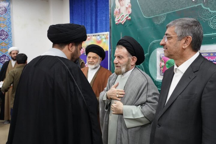 تصاویر/جشن تلبس طلاب حوزه علمیه استان لرستان