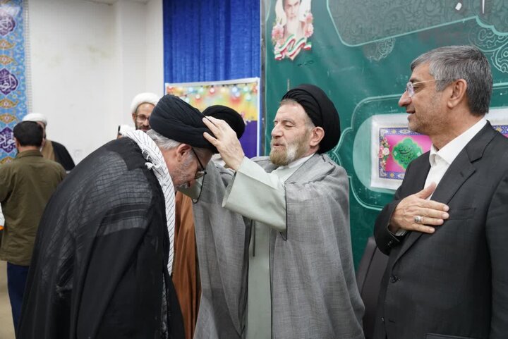 تصاویر/جشن تلبس طلاب حوزه علمیه استان لرستان