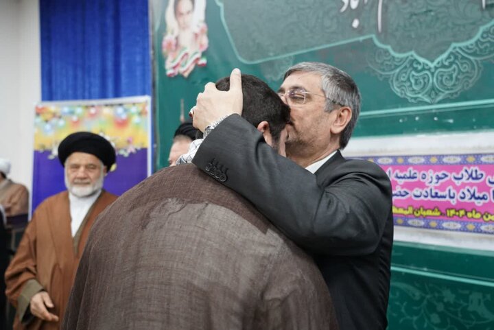 تصاویر/جشن تلبس طلاب حوزه علمیه استان لرستان