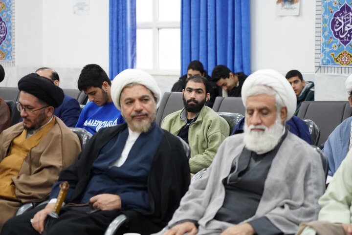 تصاویر/جشن تلبس طلاب حوزه علمیه استان لرستان