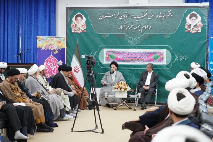 تصاویر/جشن تلبس طلاب حوزه علمیه استان لرستان