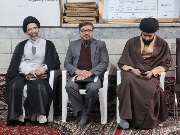 تصاویر/ جشن میلاد باسعادت حضرت مهدی(عج) از طرف نماینده ولی‌فقیه درمنطقه  کاشان