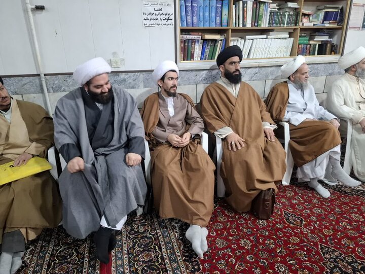 تصاویر/ جشن میلاد باسعادت حضرت مهدی(عج) از طرف نماینده ولی‌فقیه درمنطقه  کاشان