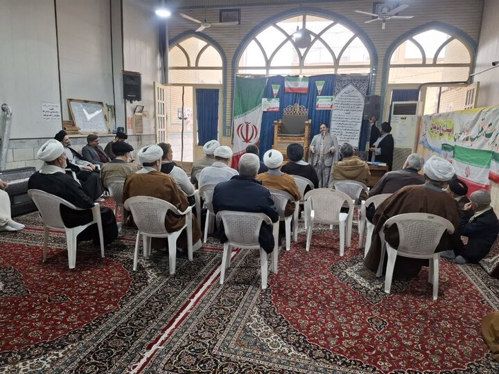 تصاویر/ جشن میلاد باسعادت حضرت مهدی(عج) از طرف نماینده ولی‌فقیه درمنطقه  کاشان