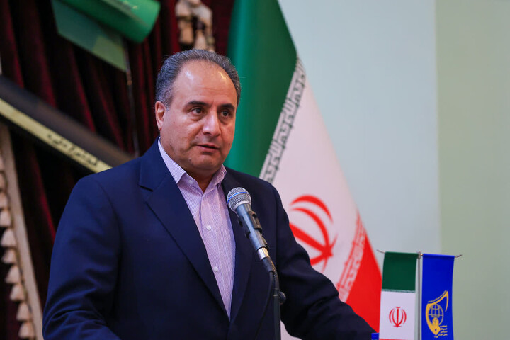 تصاویر|  آئین افتتاح نمایشگاه "مدرسه انقلاب" در دبیرستان دوره دوم متوسطه زهرا مردانی آذر تبریز