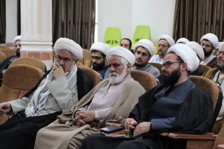 تصاویر / کارگاه توانمند سازی ائمه جماعات مساجد شهرستان ملایر