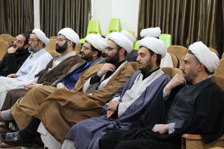 تصاویر / کارگاه توانمند سازی ائمه جماعات مساجد شهرستان ملایر