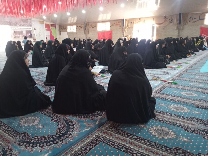 تصاویر/ مراسم طلیعه حضور طلاب حوزه علمیه خواهران استان بوشهر در اردوگاه مارد آبادان