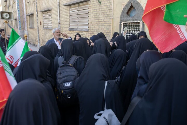 تصاویر/  طرح بوم گردی انقلاب در یزد