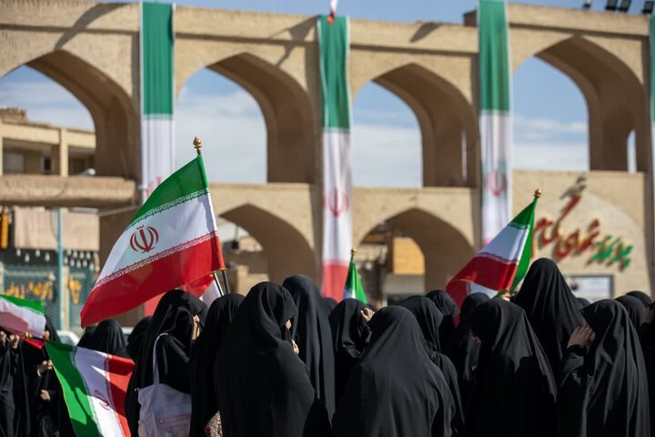 تصاویر/  طرح بوم گردی انقلاب در یزد