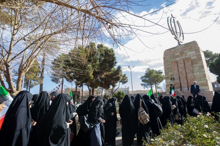 تصاویر/  طرح بوم گردی انقلاب در یزد