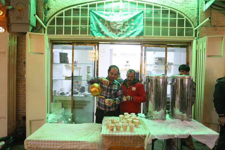 تصاویر / حال و هوای اصفهان در شب نیمه شعبان‎