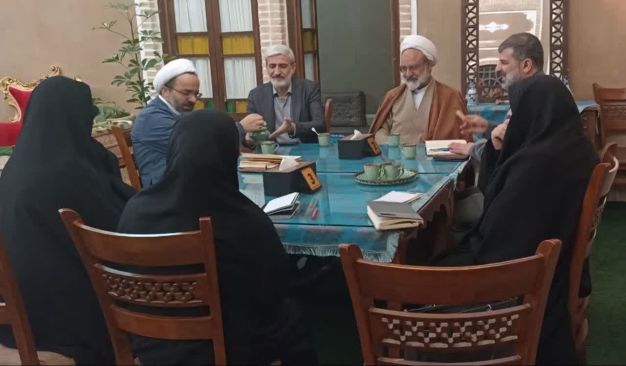 برگزاری نشست بررسی قطب‌ علمی حوزه‌های علمیه خواهران 